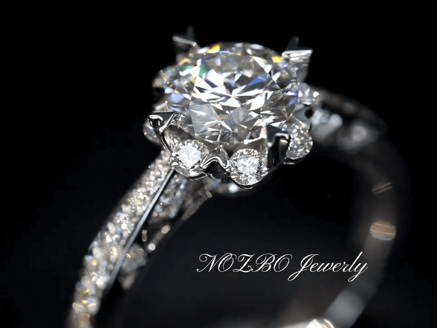 Einzigartiger Schneeflocken-Lab-Diamantring 18 Karat Gold Halo - Pavé-Verlobungsring