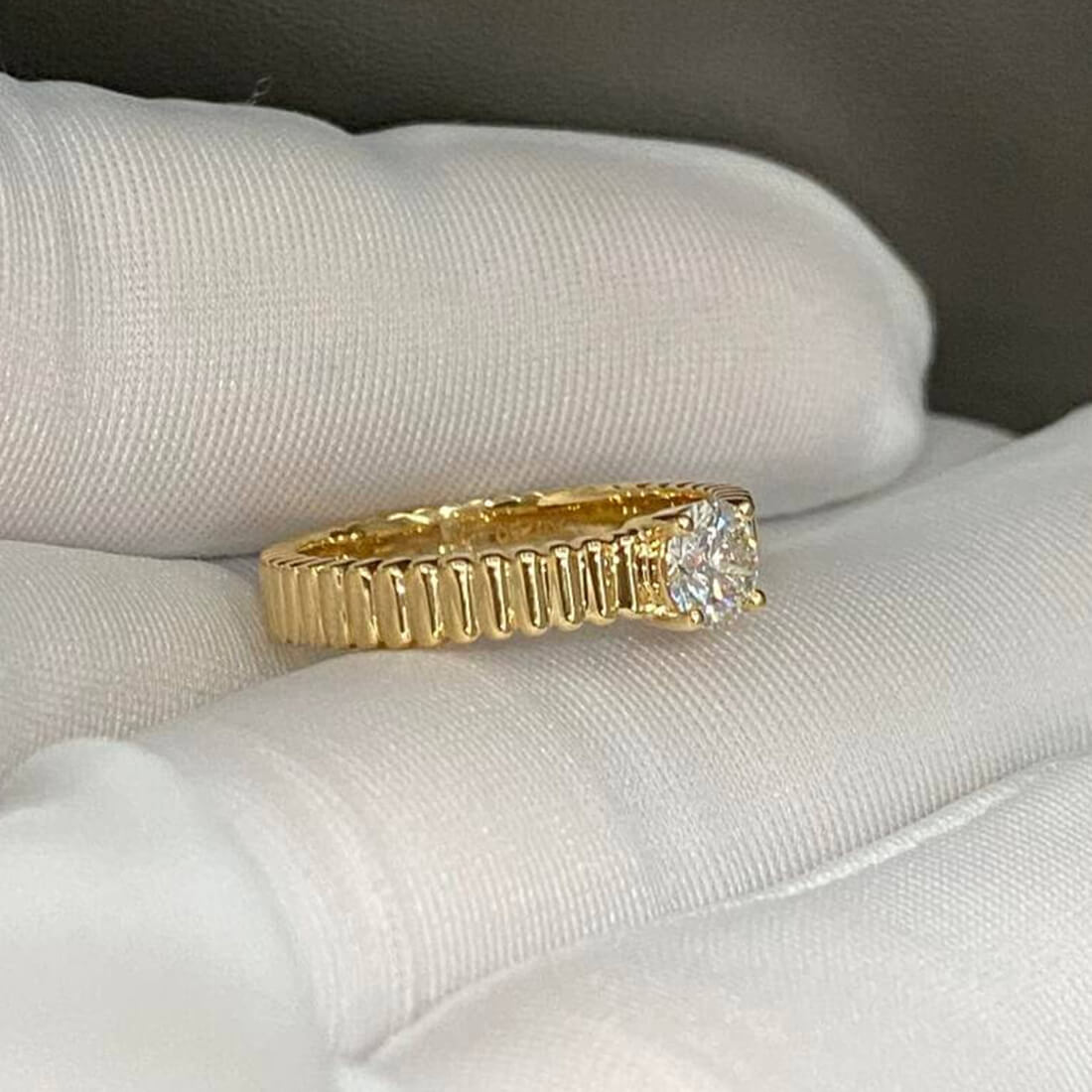 Vintage Verlobungsring Rund Lab Diamant Solitär Ring Krappenfassung Jubiläum Unikat Ring Handgerippt