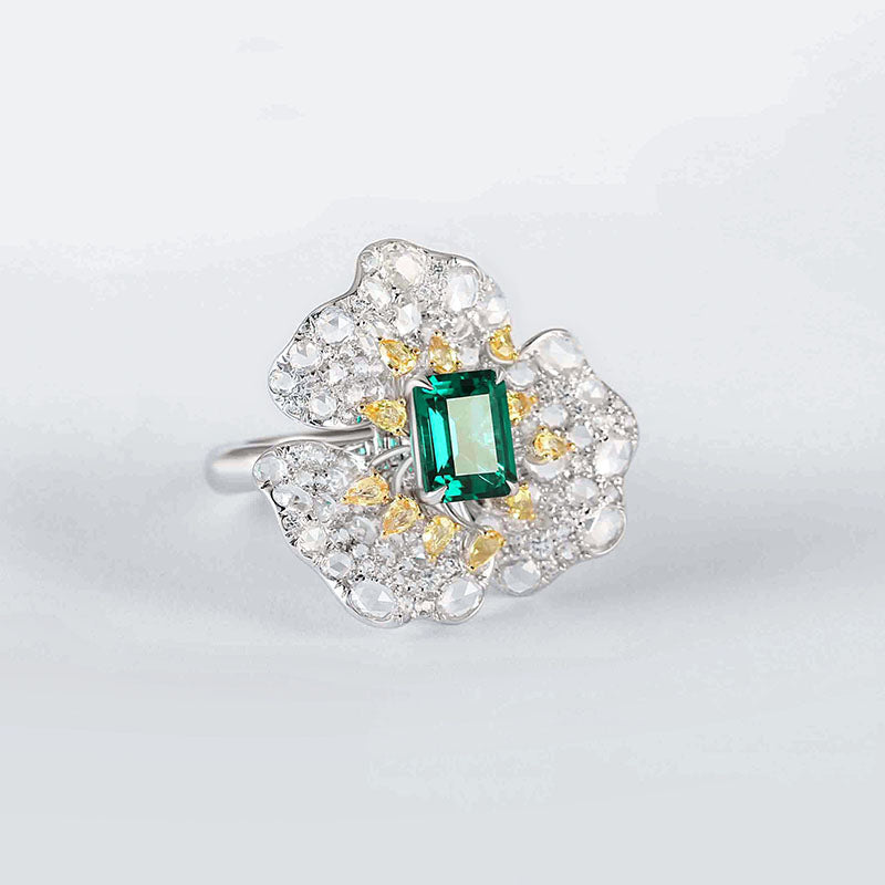 2in1 Wandelbarer Ring und Anhänger mit grünem Labor-Smaragd und Diamanten 14 Karat Gold