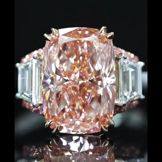 Bague en diamant de laboratoire taille coussin rose vif fantaisie de 4 carats