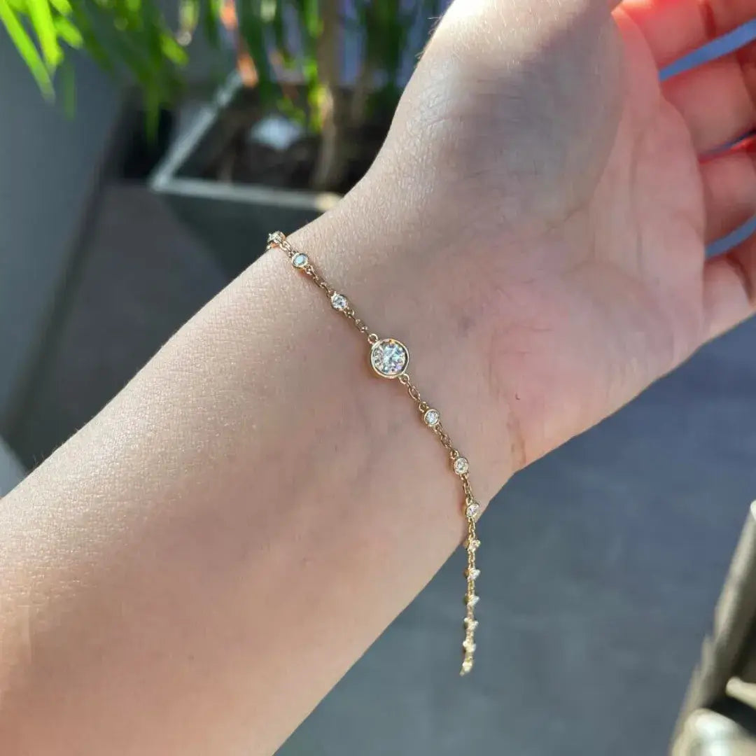 Bracelet chaîne avec sertissage de diamants ronds de laboratoire