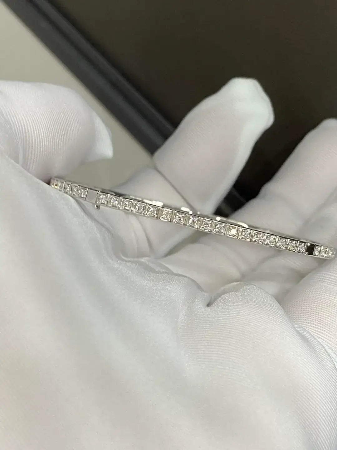 Full Round Lab Grown Diamond Bangle