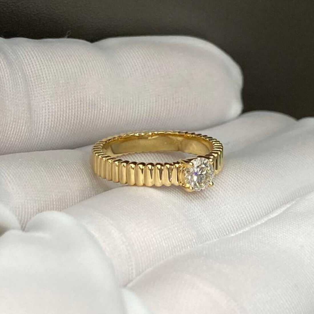 Vintage Engagement Ring Round Lab Diamond Solitaire Ring Prong Set Anniversary Unique Ring Hand Ribbed