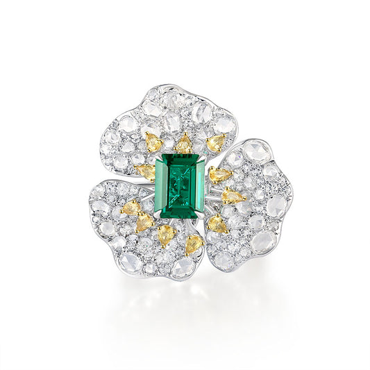 14k Gold lab grown emerald petal ring high grade jewelry